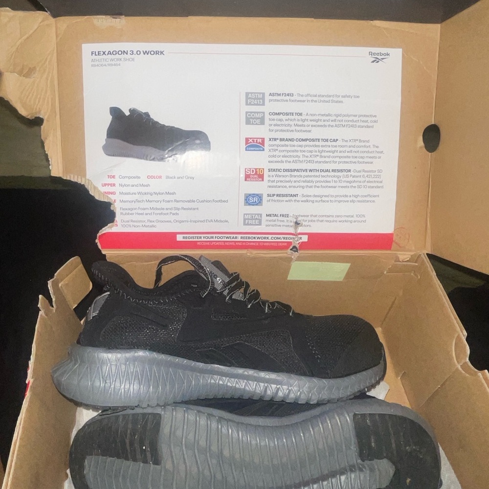 Reebok Black and Gray Sneakers Modern Mesh Design